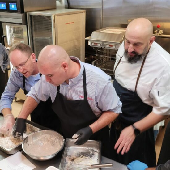 4 Ways Henny Penny Can Free Up Your Team - FoodSERV. HP BLOG 4 2 - 4 Ways Henny Penny Can Free Up Your Team - FoodSERV.